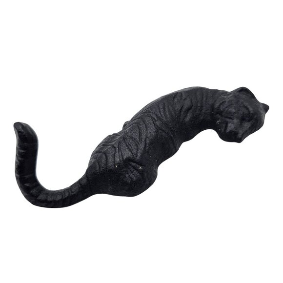 Cast Iron Tiger Jacket Coat Hook Decorative Home Accent Wall-Mount New - Picture 2 of 3